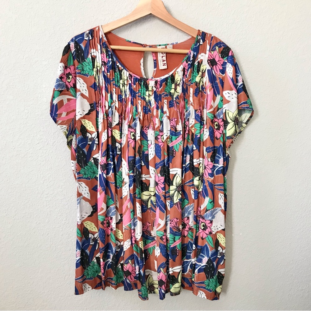 Dolan Anthropologie Pilar Pleated Blouse Top Size 1X Floral Print Short Sleeve